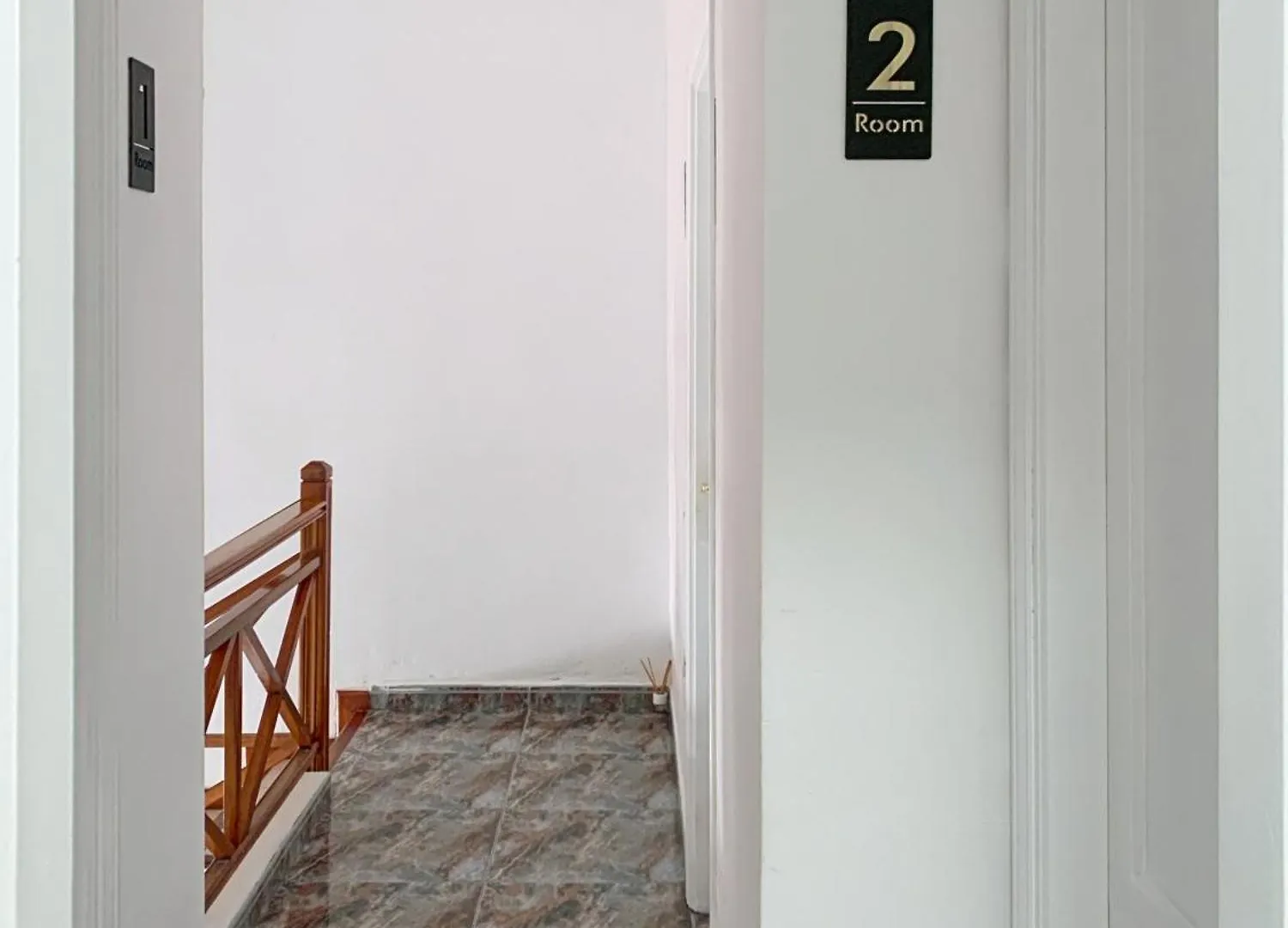 Habitaciones Privadas Cerca De La Playa Y Aeropuerto En Casa Compartida Con Otros Huespedes Playa Honda  İspanya